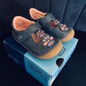 Girl’s Stride Rite Navy Shoes